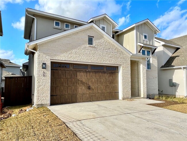 Building Photo - 600 C-Bar Ranch Trl