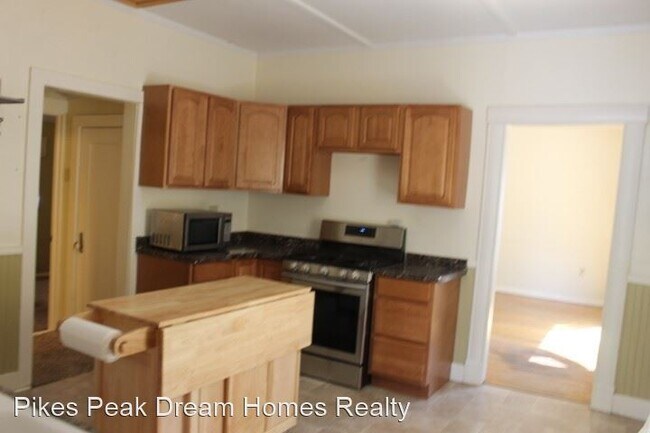 Building Photo - 2 br, 1 bath House - 2423 West St Vrain St...