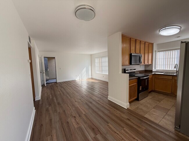 Building Photo - 3585 Grove St