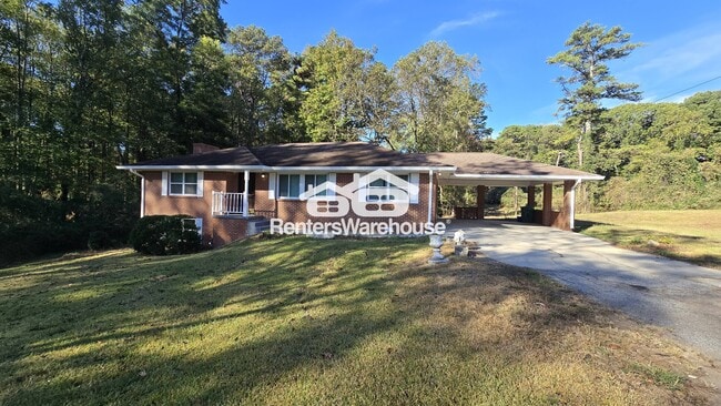 Building Photo - 1305 Panola Rd
