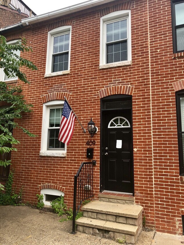 Primary Photo - Charming 2 Bedroom in Upper Fells Point ~ ...