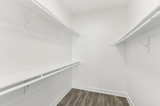Interior Photo - 7057 Lanewood Ave