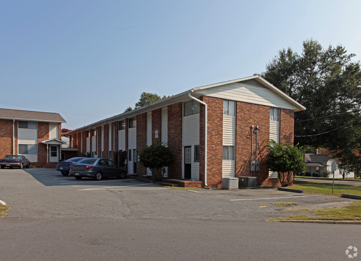 Foto del edificio - The Townhomes at Highland Glen