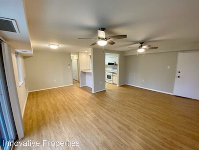Building Photo - 2 br, 2 bath House - 208 Victor Parkway, #A