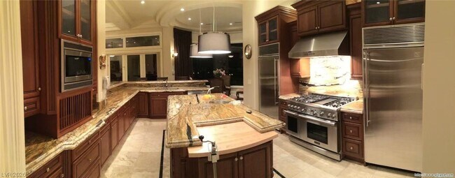 Foto del edificio - 8741 Newport Isle Ct