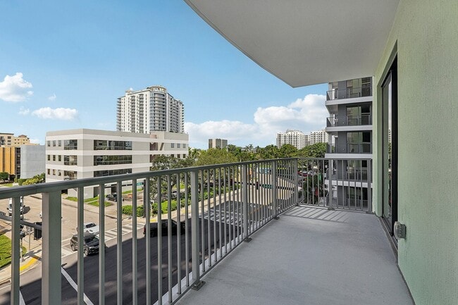 Building Photo - The Tropic