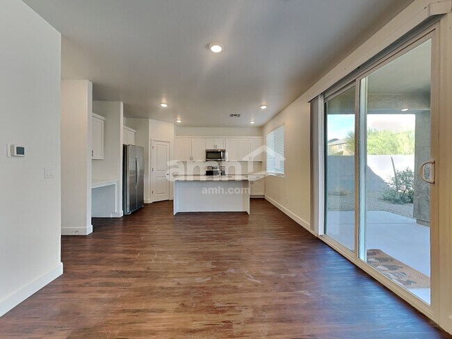 Building Photo - 17116 W Townley Ave