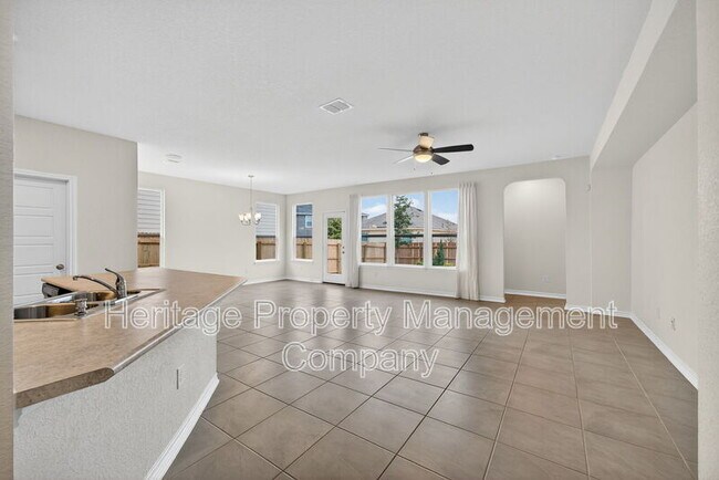 Foto del edificio - 8014 Kingfisher Lndg