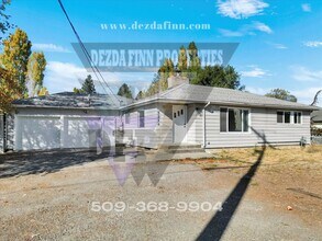 Building Photo - 5214 S Freya St