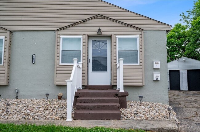Foto del edificio - 8269 Sandy Ln