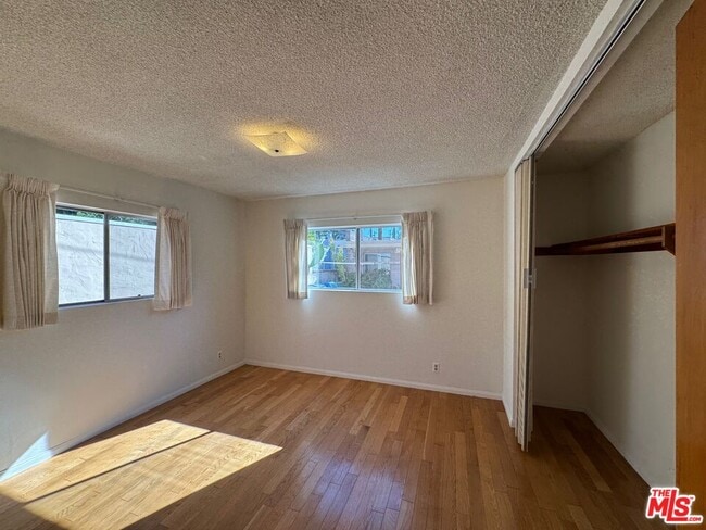 Building Photo - 4168 Brunswick Ave