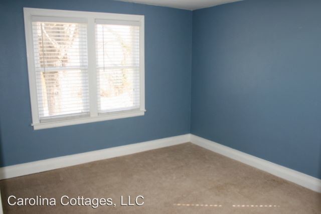 Building Photo - 407 N Lakeside Dr