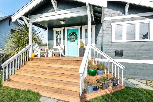 Building Photo - North Admiral Craftsman - 3 bedrooms