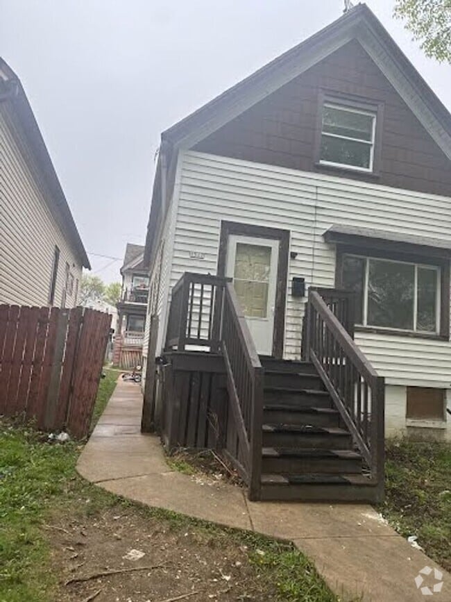 Building Photo - 1517 S 23rd St