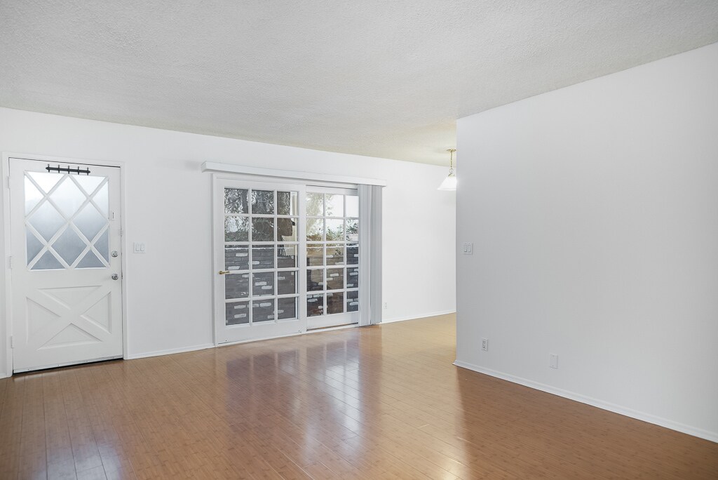 Foto principal - 11511 Ohio Ave