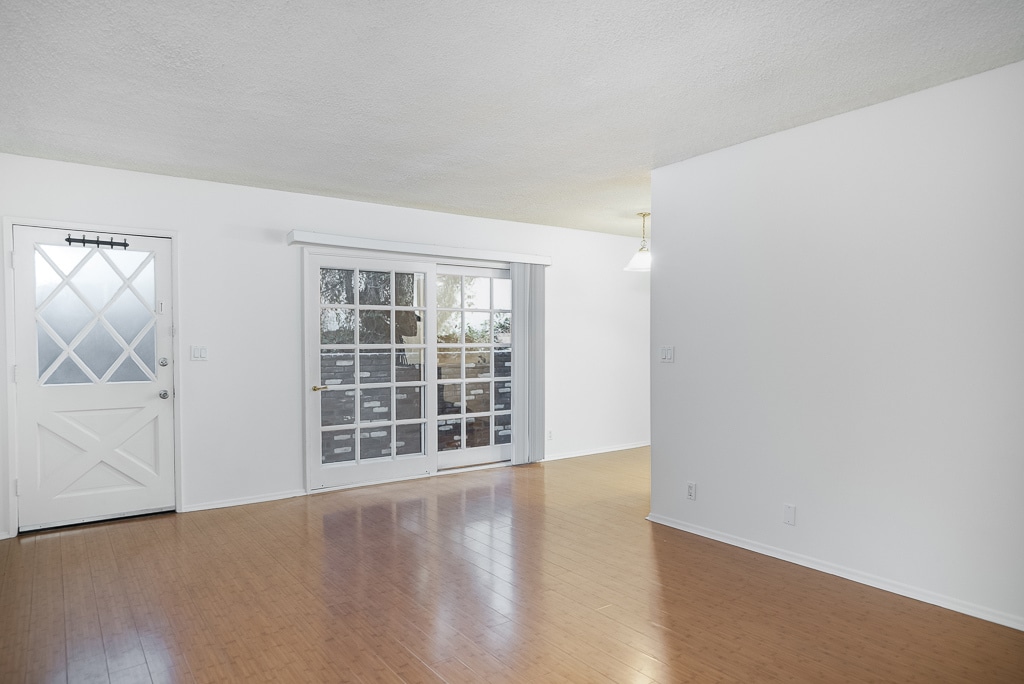Primary Photo - 11511 Ohio Ave