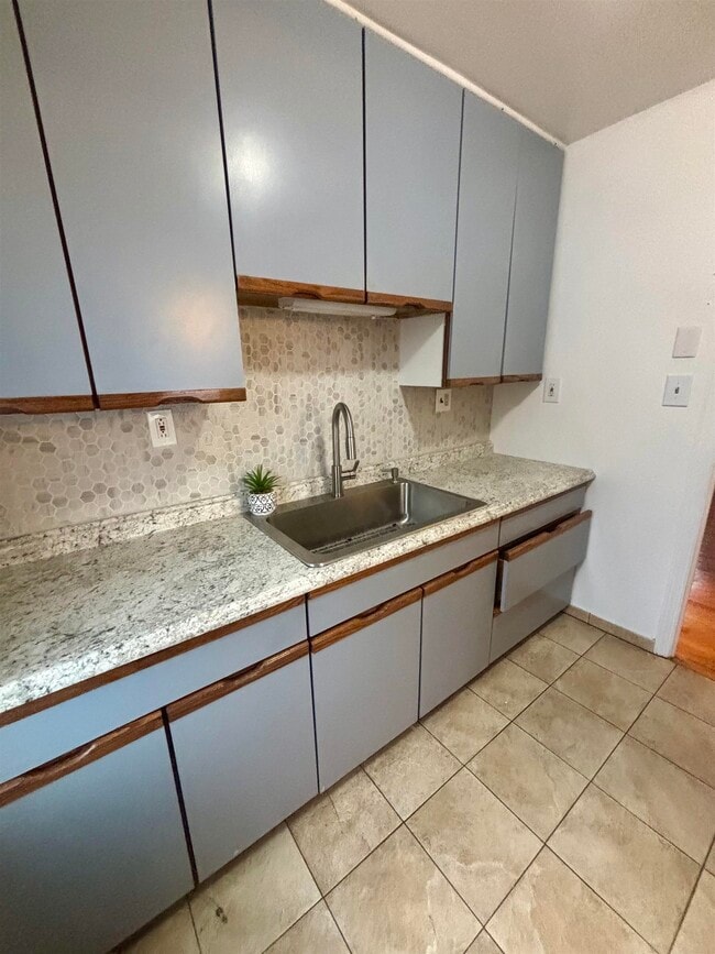 Foto del edificio - 299 Wilson Ave