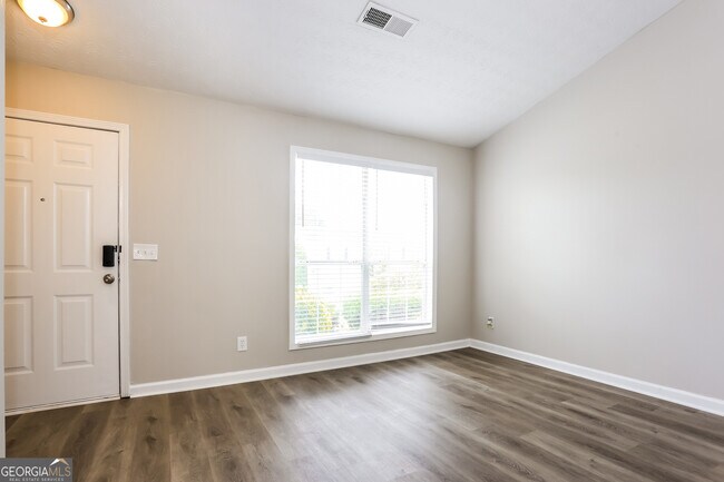 Building Photo - 4150 Riverbank Ct