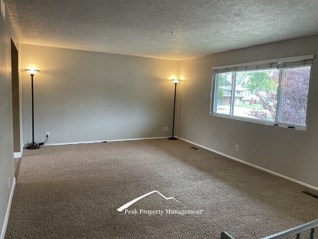 Foto del edificio - 8701 Brynwood Dr