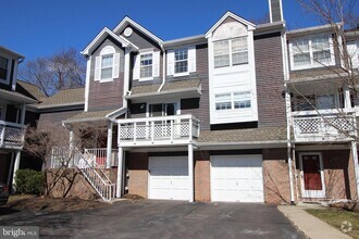 Building Photo - 9 Halstead Pl