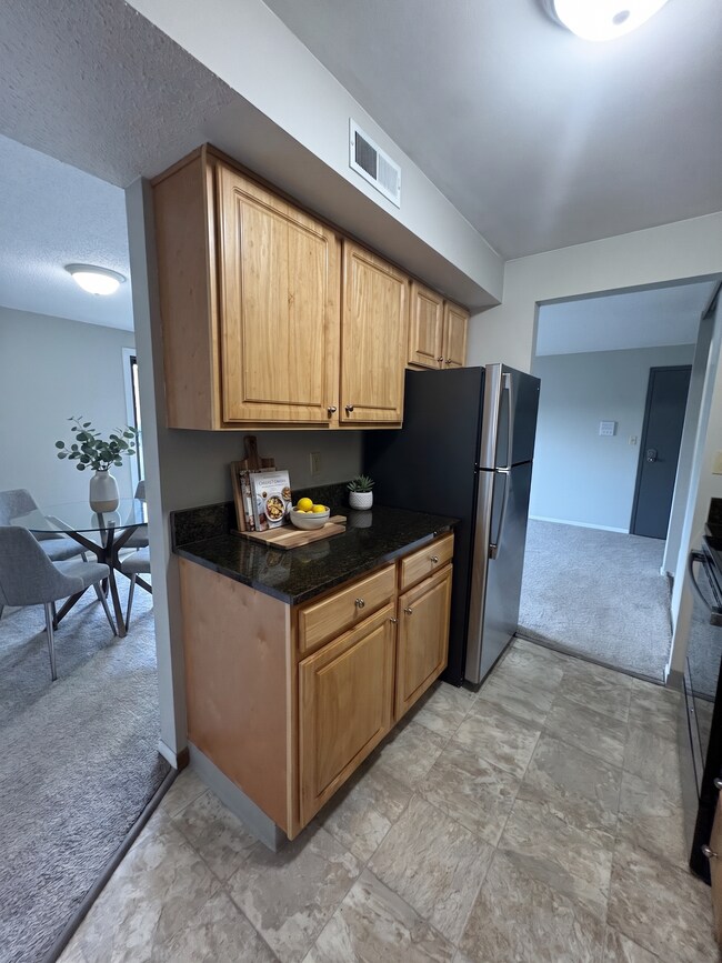 Foto del edificio - St. Clair Woods Apartments