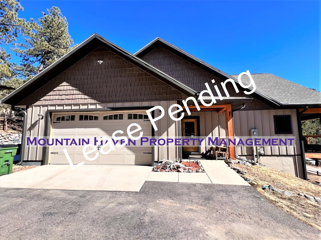 Primary Photo - 27660 Pine Dr