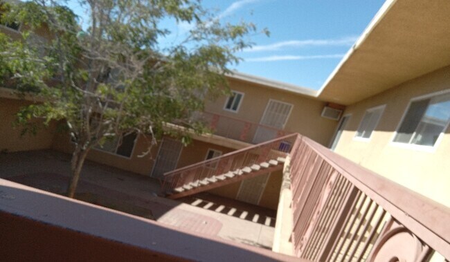 Foto del edificio - 38521 5th St E