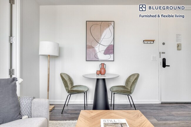 Foto del edificio - 520 W 43rd St