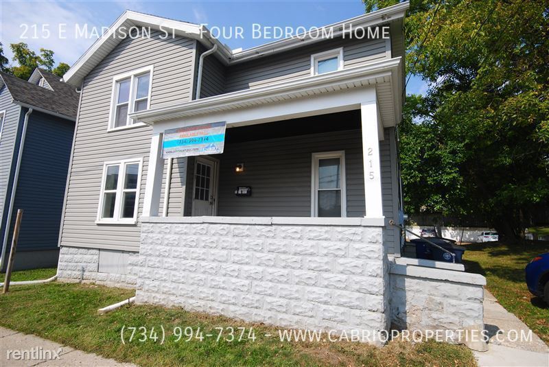 Primary Photo - 215 E Madison St