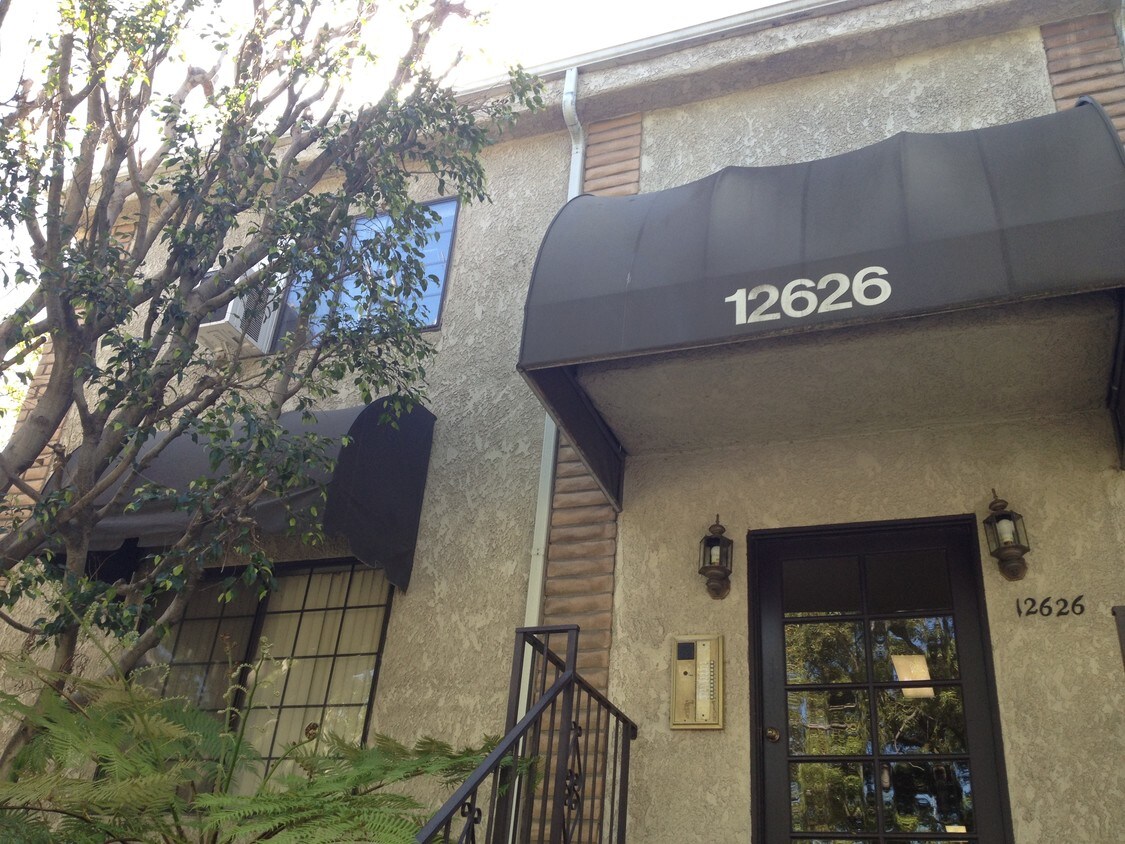 Foto principal - 12626 Venice Blvd