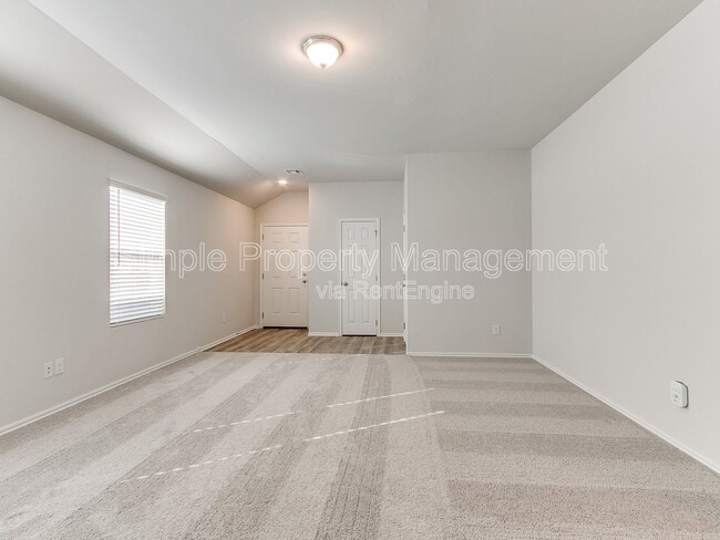 Photo - 11520 SW 12th St House