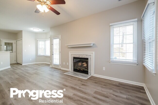 Foto del edificio - 4513 River Edge Dr