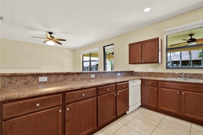 Building Photo - 11923 SW 155th Ct