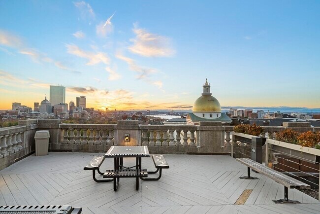 Foto del edificio - 22 Beacon St