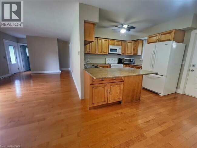 Photo du bâtiment - 43 7TH CONCESSION Rd