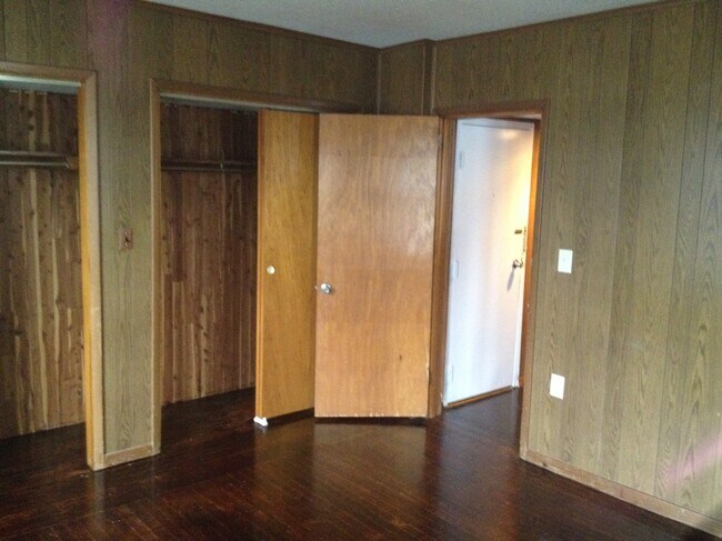 Foto del edificio - 331 W Front St