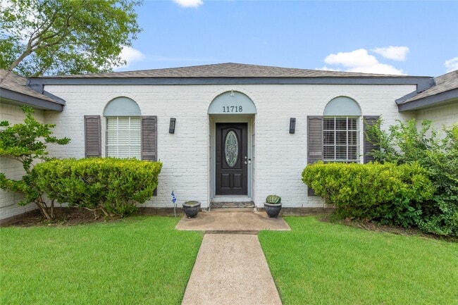 Building Photo - 11718 Scottsdale Dr