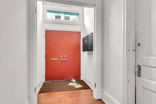 Foto del edificio - 442 W Hanover St