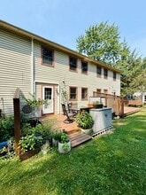 Building Photo - 308 S Winooski Ave