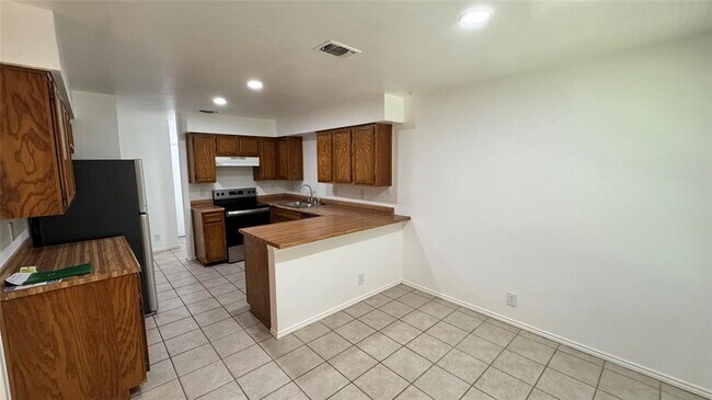 Building Photo - 1308 Conway Dr