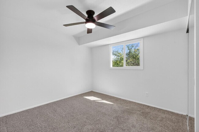 Foto del edificio - 8548 E McDonald Dr