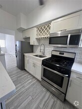 Building Photo - 8135 Crespi Blvd