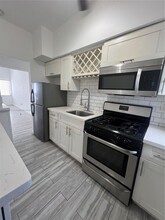 Building Photo - 8135 Crespi Blvd
