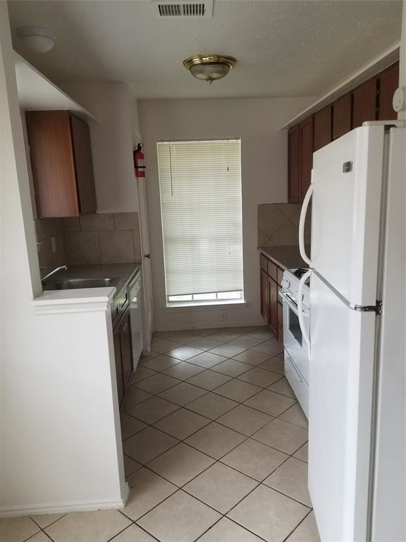 Foto del edificio - 13746 Sableglen Dr