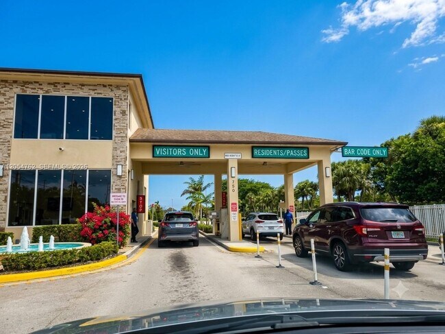 Foto del edificio - 13455 SW 3rd St