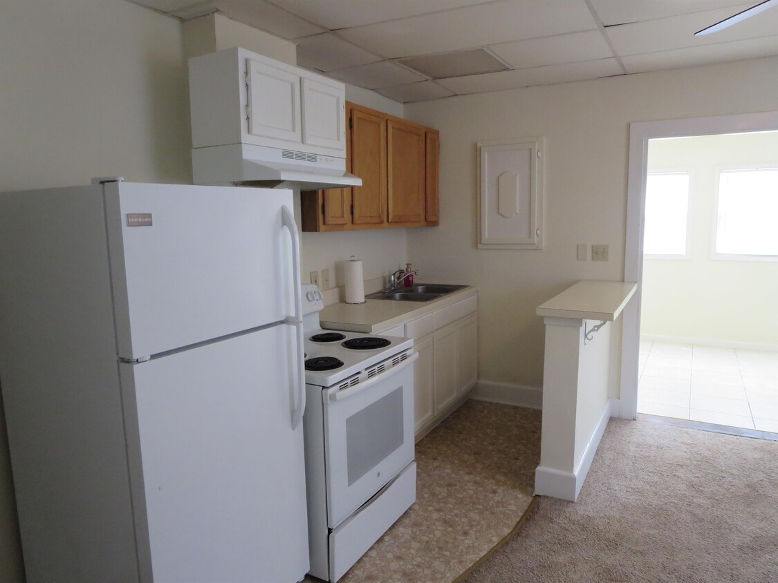 961 Bryant Ave Unit B, Colonial Beach, VA 22443 - Room for Rent in ...