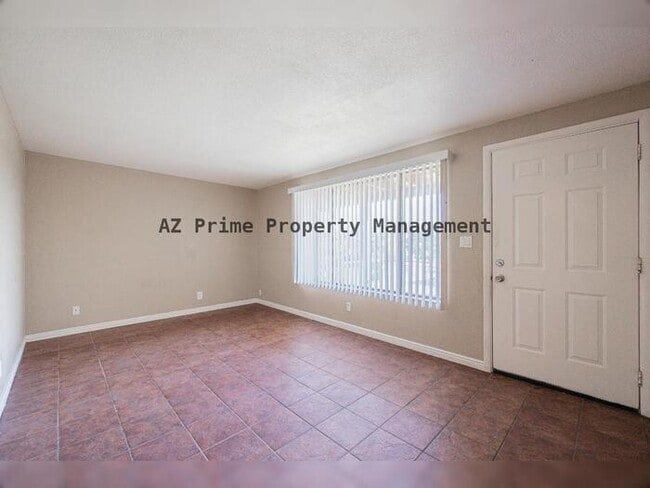 Foto del edificio - 2411 W Hazelwood St