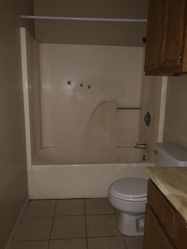 Building Photo - 300 Rice St