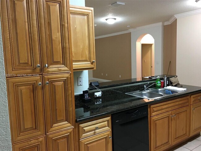 Foto del edificio - 3344 SW 147th Pl