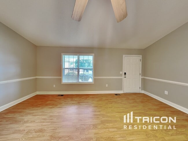 Building Photo - 657 Beavers Cove Ln NW